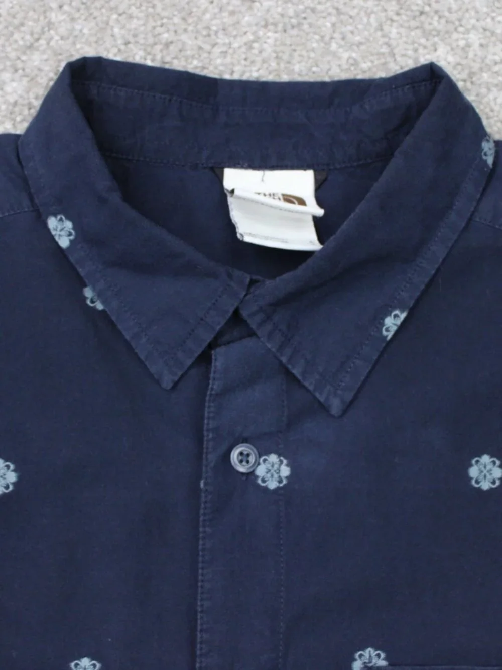 The North Face Shirt Mens Large Blue Geometric 100% Cotton Short Sleeve Casual